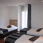 Holzer Ii Hotel 3*