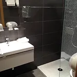 Holzer Ii Hotel 3*
