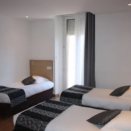 Holzer Ii Hotel 3*