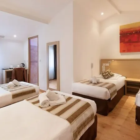 Hotel Holzer Ii Porto-Vecchio (Corsica)