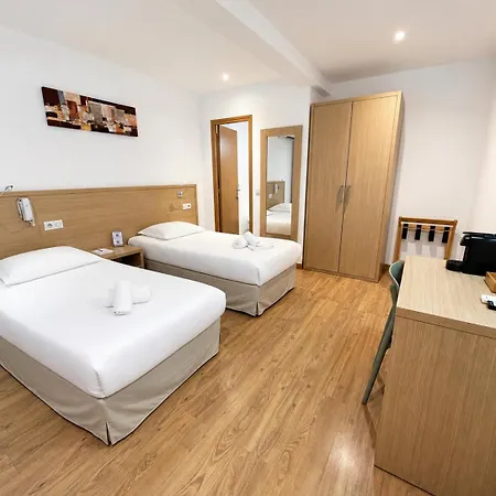 Holzer Ii Hotel