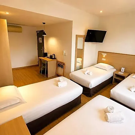 Holzer Ii Otel