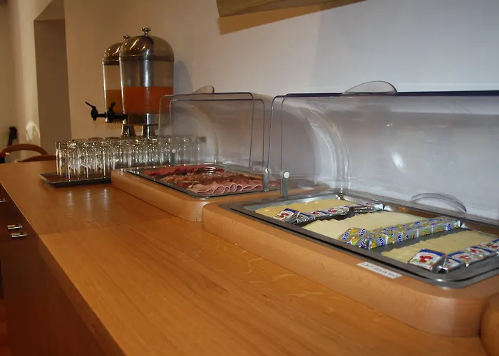 霍利泽酒店 3* 维琪奥港